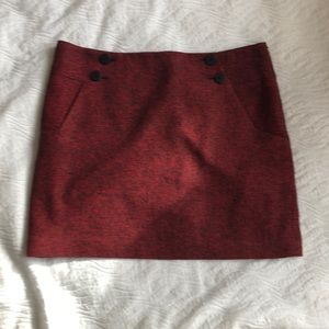 Cute skirt to pair with black leggings side zip